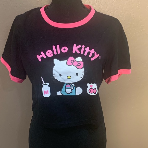 🛑SOLD🛑 Hello Kitty Tee Shirt 👕 - Picture 1 of 2